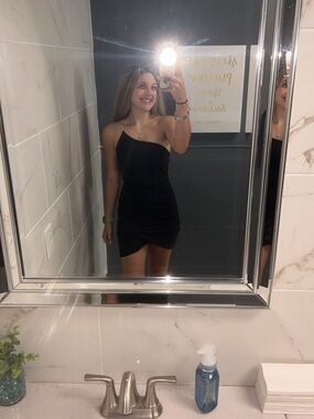 Papaya Black One-Shoulder Bodycon Dress